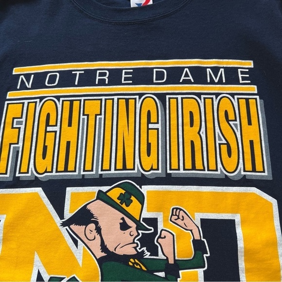 Vintage 90s Notre Dame Fighting Irish Graphic Navy Blue T-Shirt Men's One Size - Picture 6 of 10